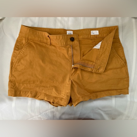 GAP 3” shorts - Picture 2 of 6